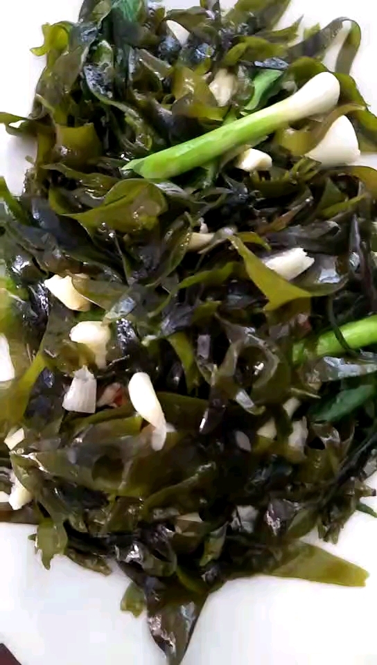 佛祖菜,长在海边石头上.