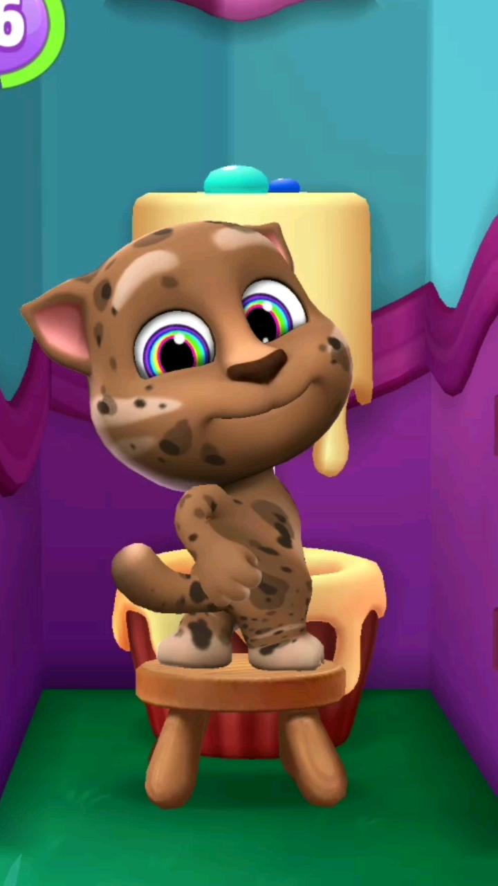 小汤姆上卫生间太可爱!