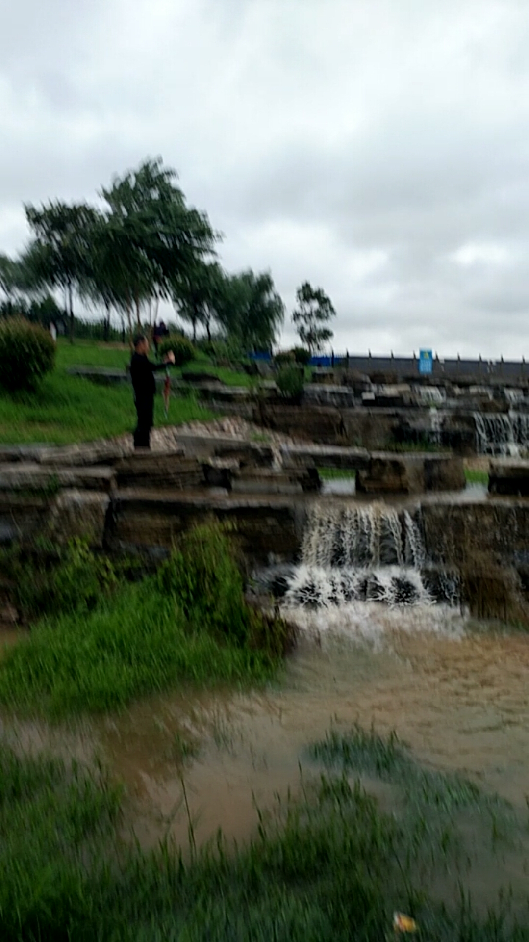 邹城护驾山美景
