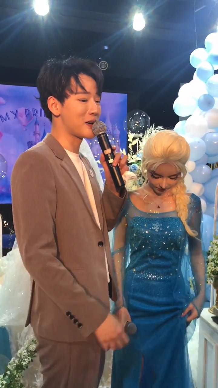 娱乐#灿宇和芭比的求婚现场,你羡慕了吗