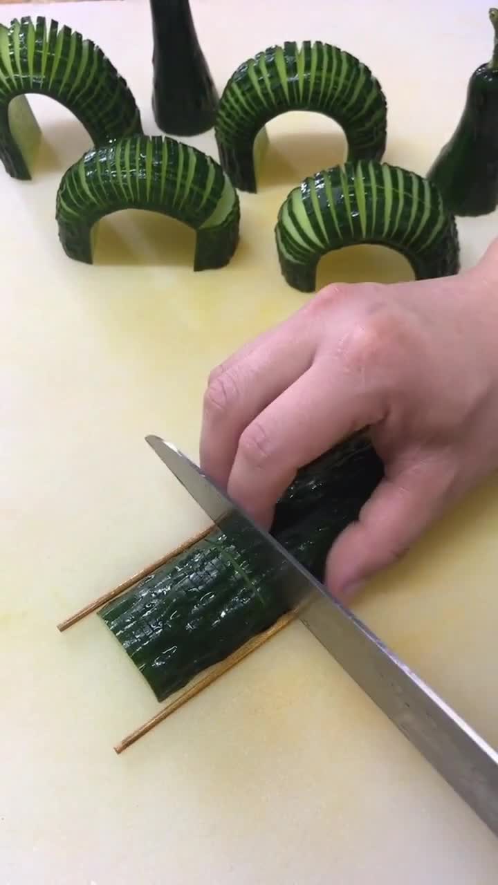 今天给大家分享一个黄瓜桥的切法
