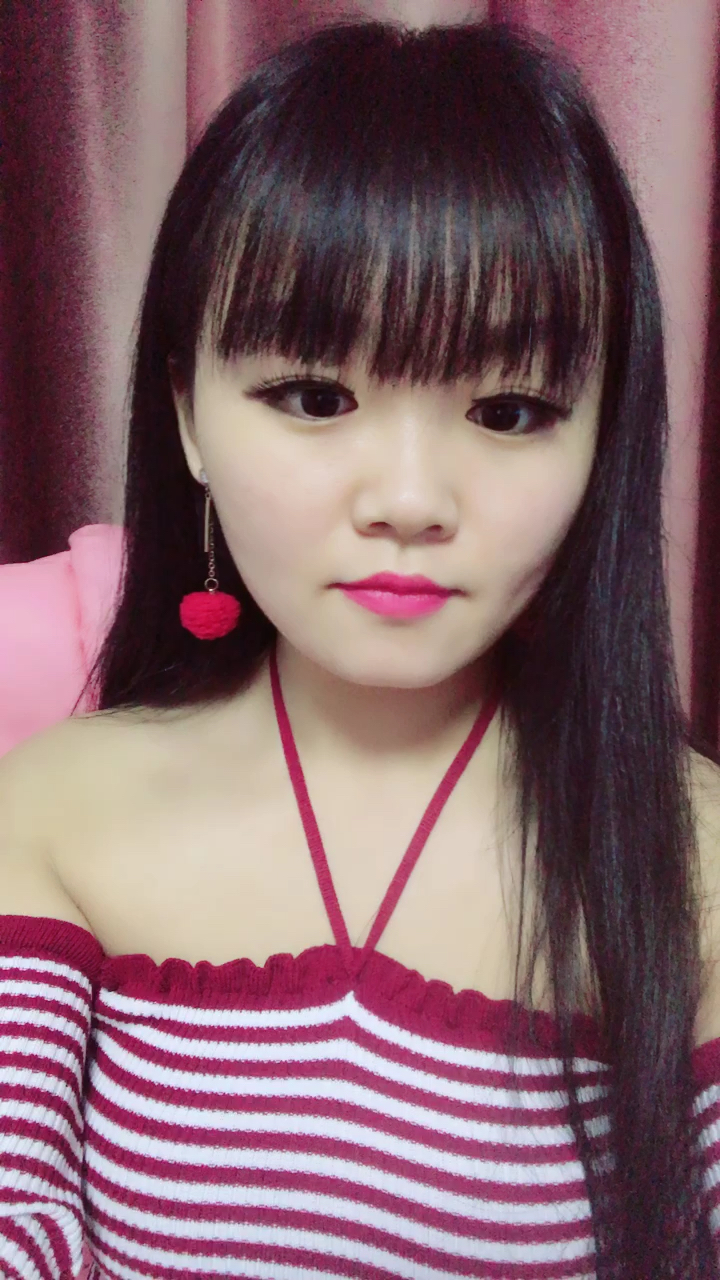 嗨起来,唱歌好听的情歌雪妹,关注情歌雪妹,关注全民小视频.