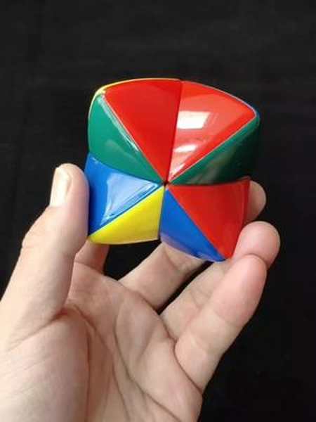 二阶粽子魔方形状变化很大,复原略有难度-全民小视频