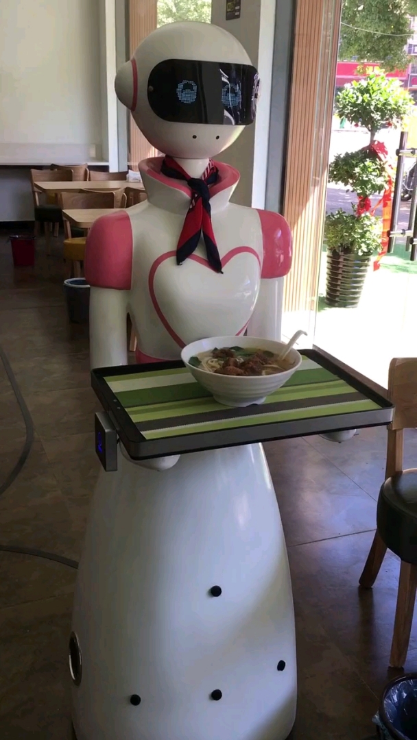 美女机器人送餐