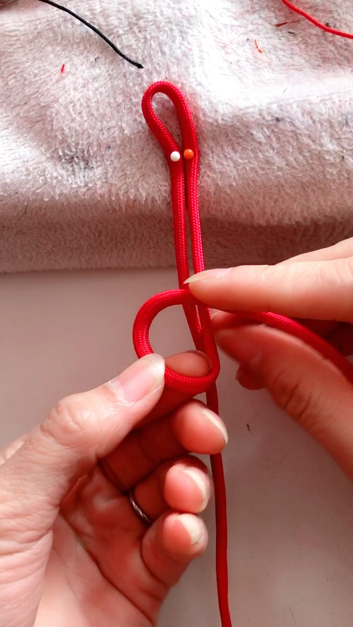 双线纽扣结编法