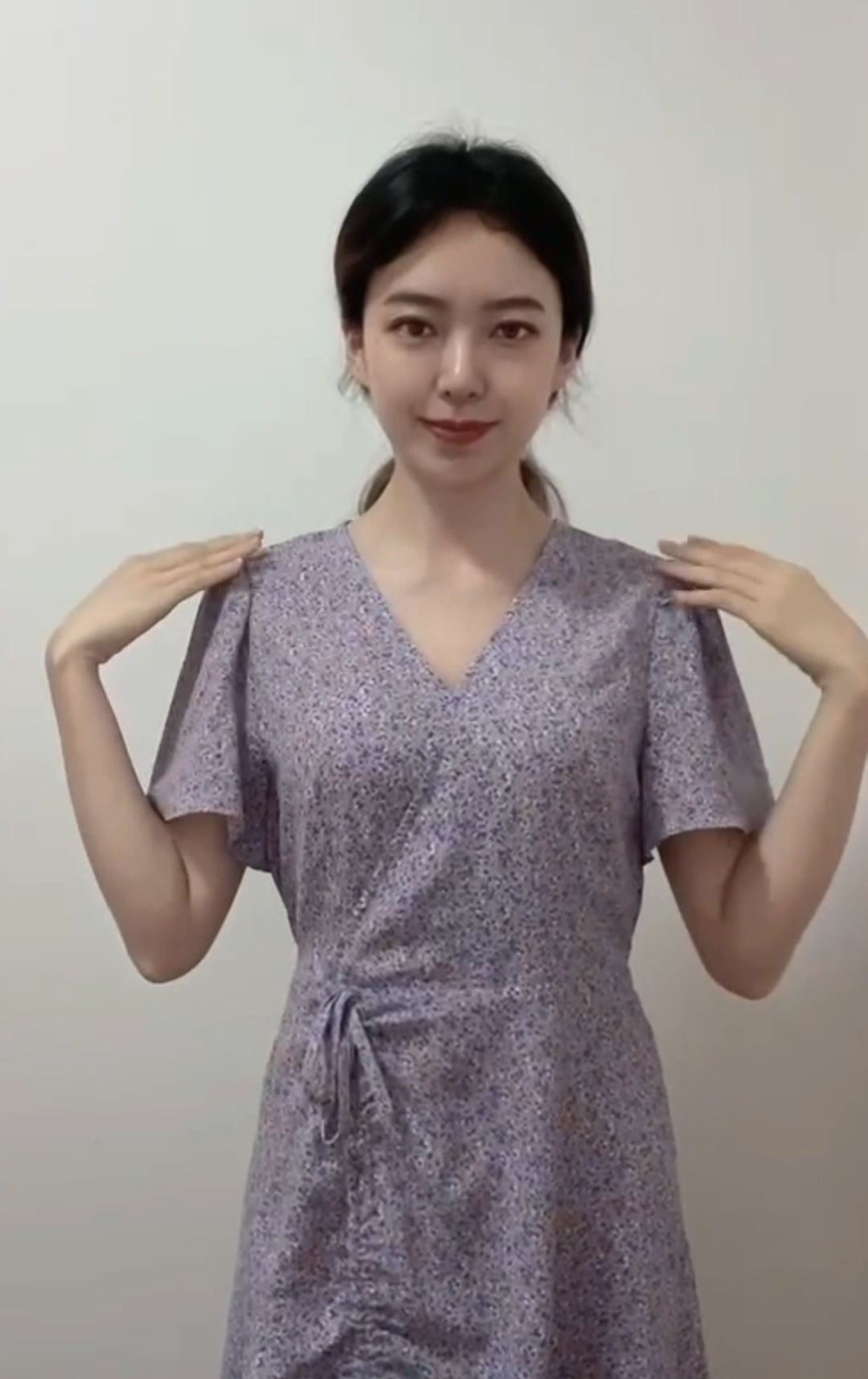 舞蹈新疆舞最多的就是扭脖子了