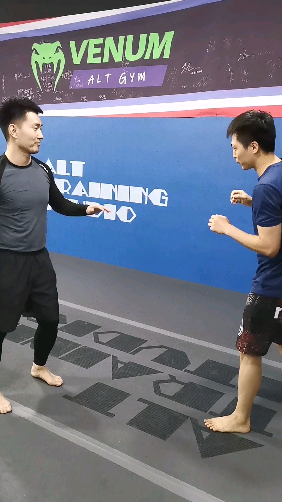 擒拿#防身术 坏人抓你手腕怎么办?