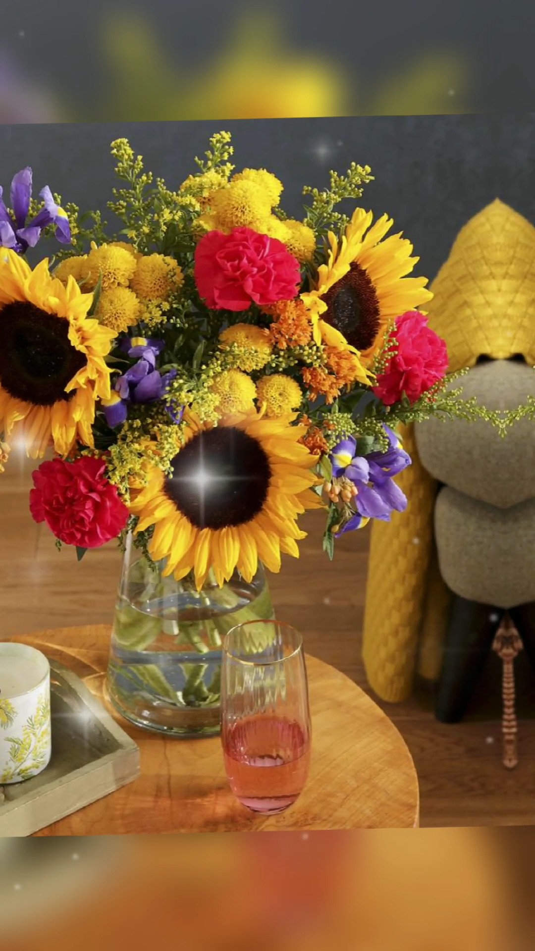 鲜花#向日葵和玫瑰的组合,一个向往阳光,一个向往爱情.