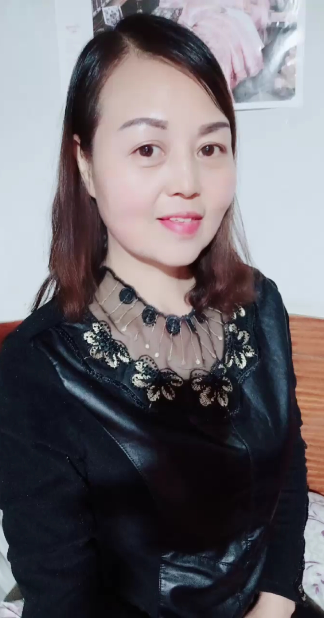 一个人漆黑的夜晚好孤独