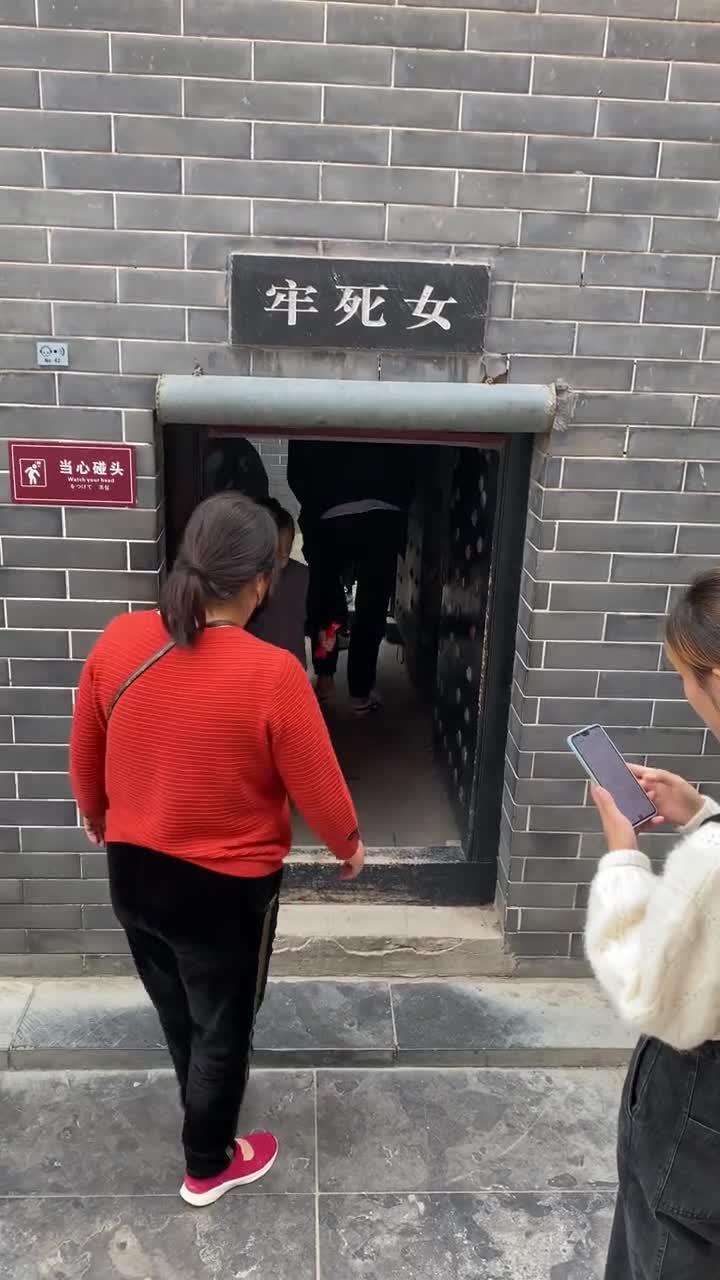 我要上热门#里面到底有什么?点我头像看直播我进去看看