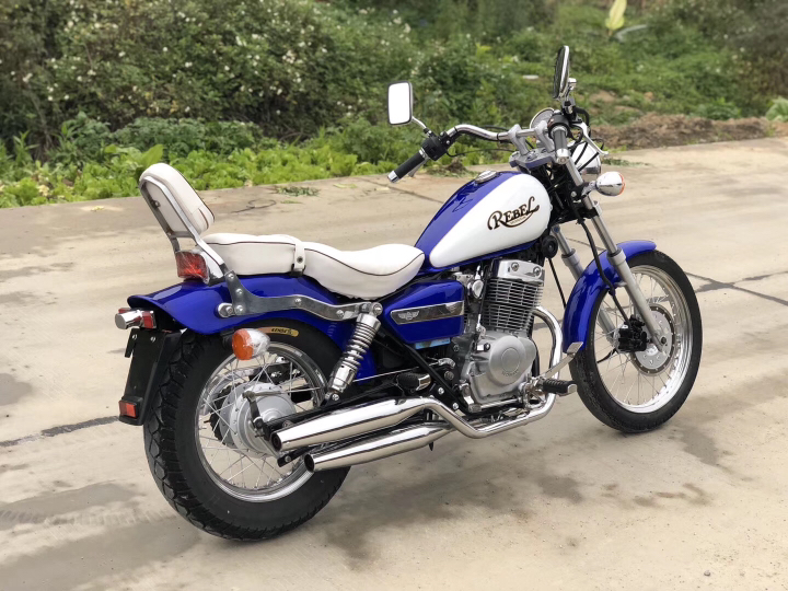 愚人节整蛊秘籍##我还是曾经那个少年#本田进口封闭ca250,成色95新