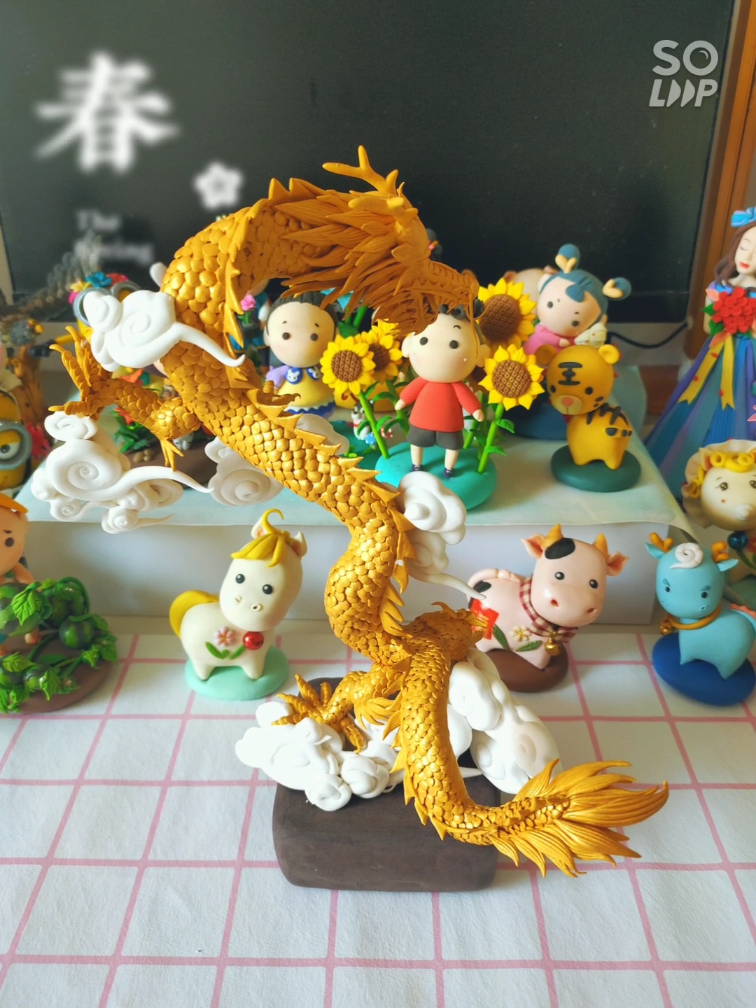 寻找最牛手艺人#超轻粘土做的龙