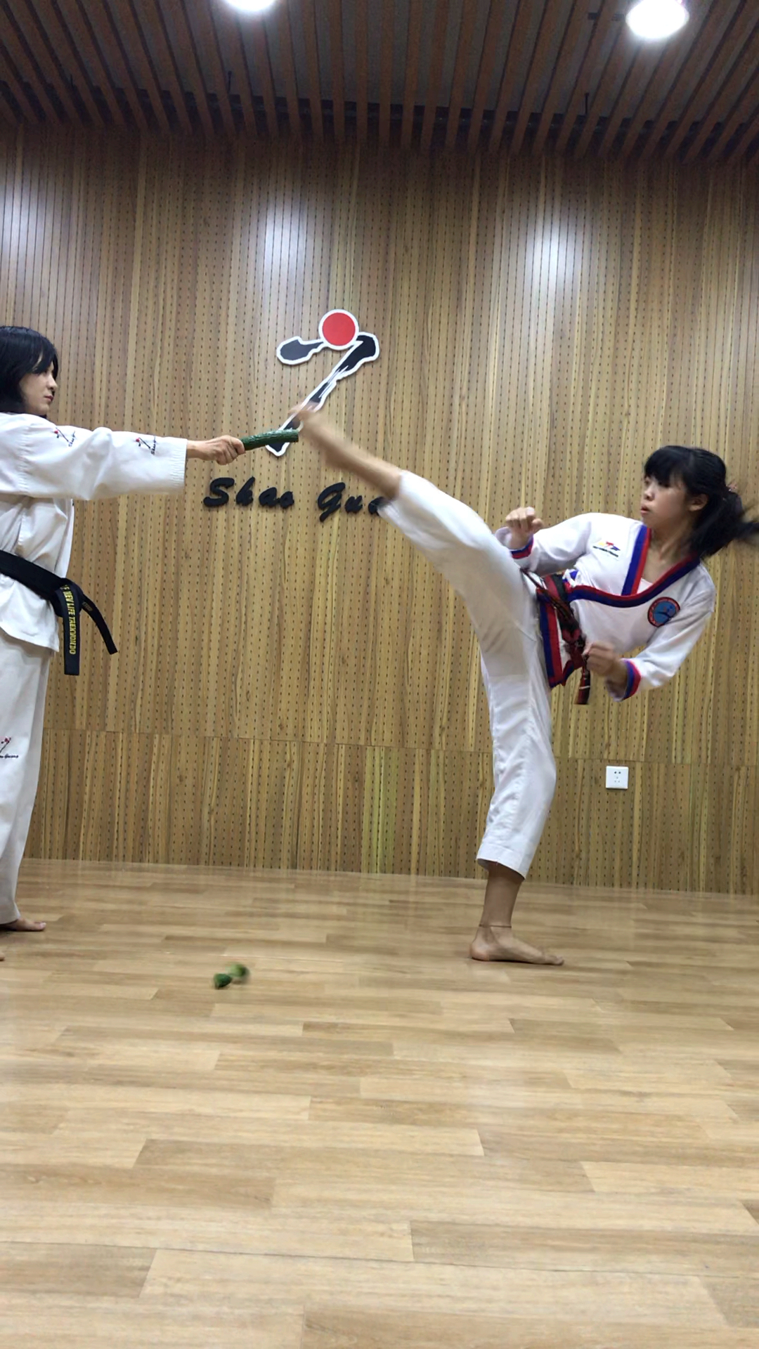 跆拳道#小女孩腿的控制力不错