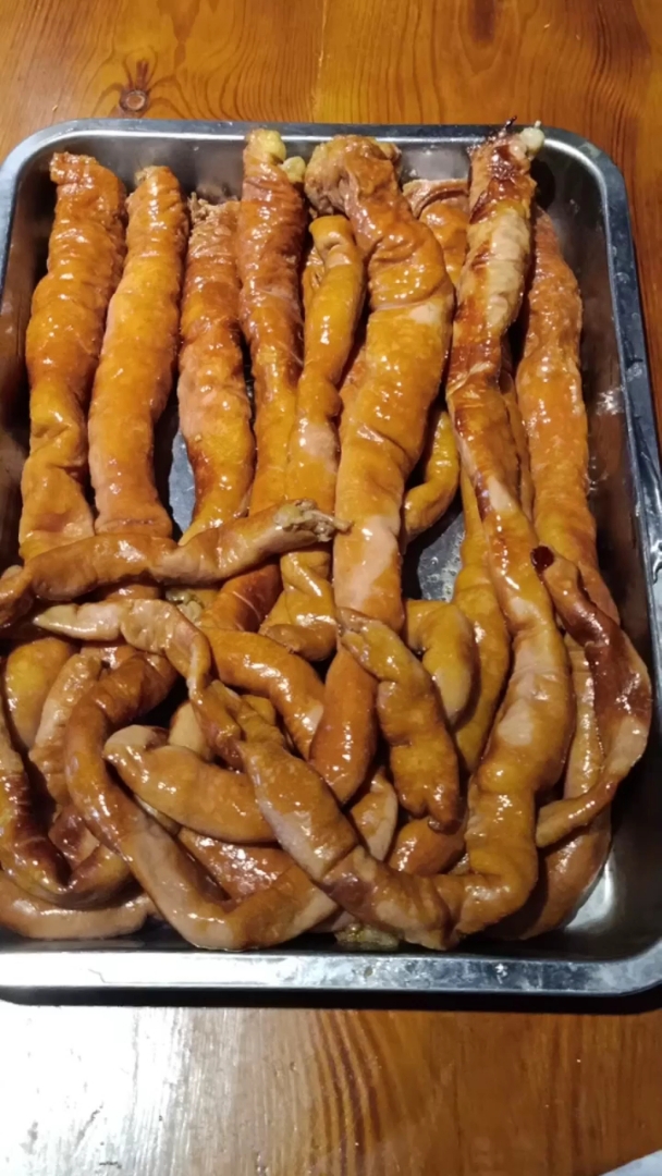 舌尖上的美味,传统熏酱大肠头,想学教程关注