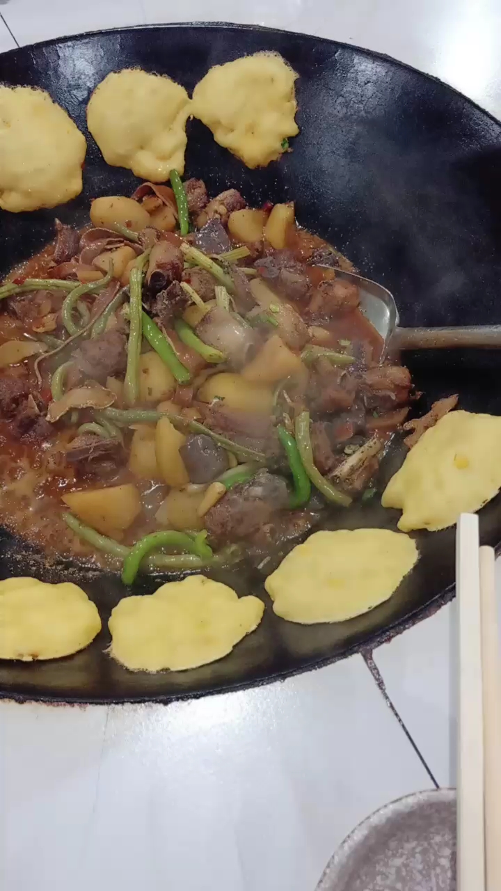 美味佳肴,柴火排骨巴适