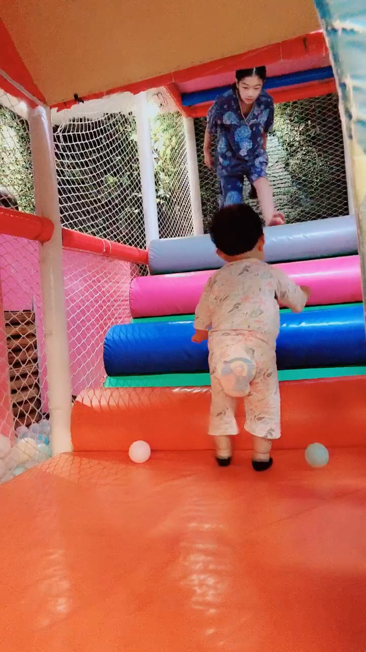 第一次玩,爬的多溜