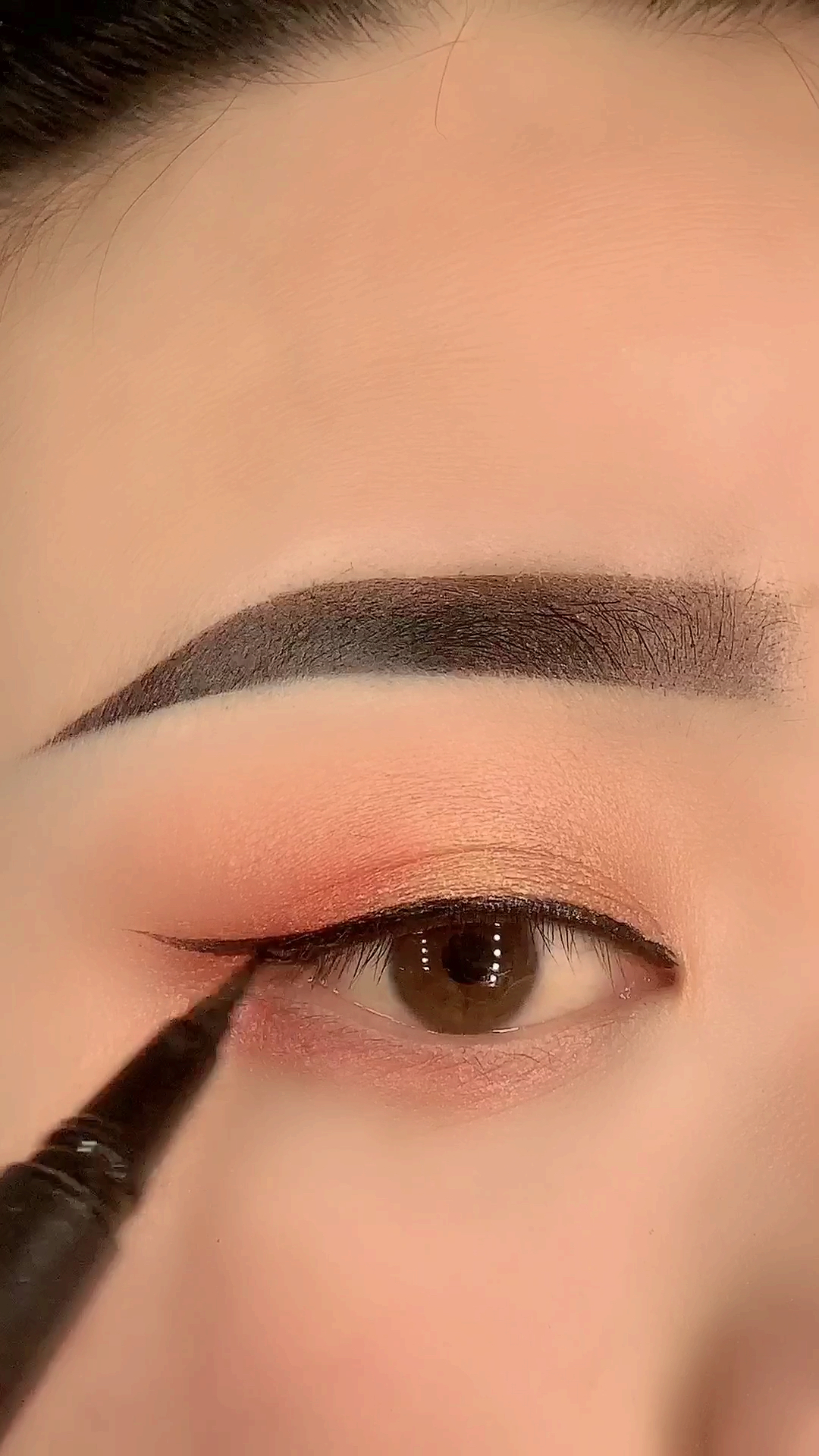 我要上热门#这样画的上扬眼线太漂亮了