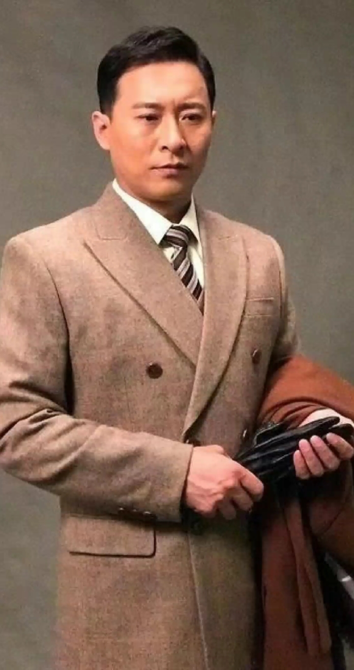 孙大川:被称为反派专业户,刘德华御用配音,《河山》中扮李汉桥-度小视