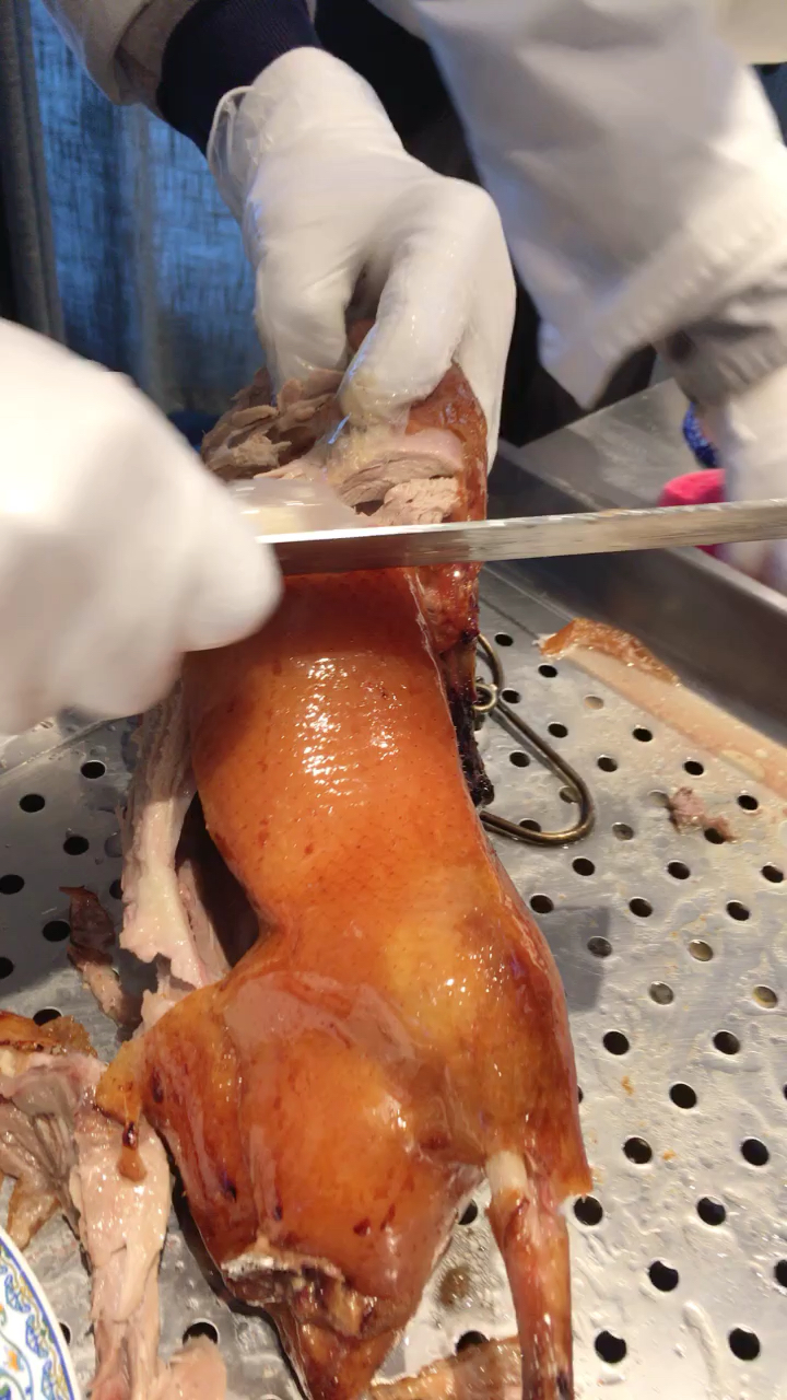 北京烤鸭,现场制作!