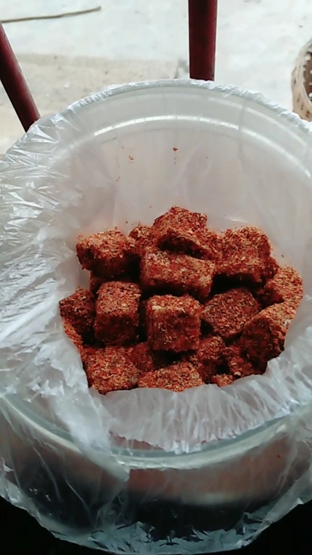 第一次做的霉豆腐不知道能吃不,算不算成功.