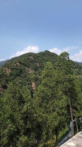 太行山深处,巍巍青山,景色迷人