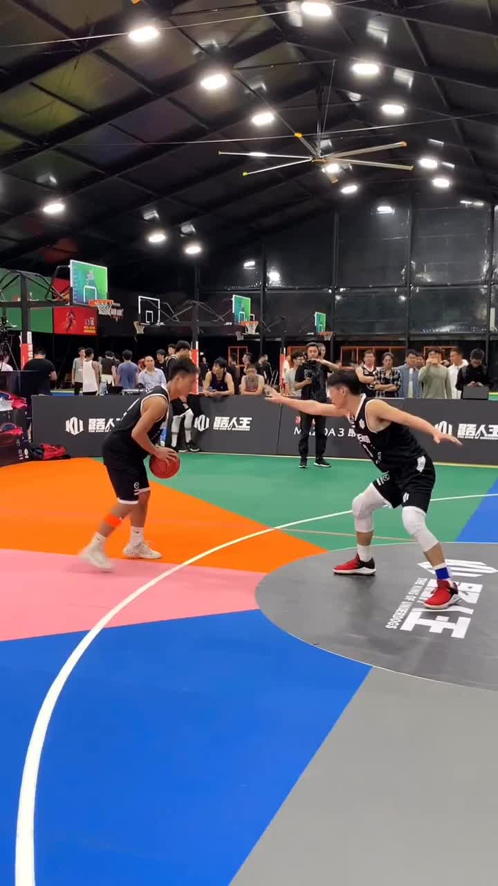 路人王篮球你和篮筐没得感情