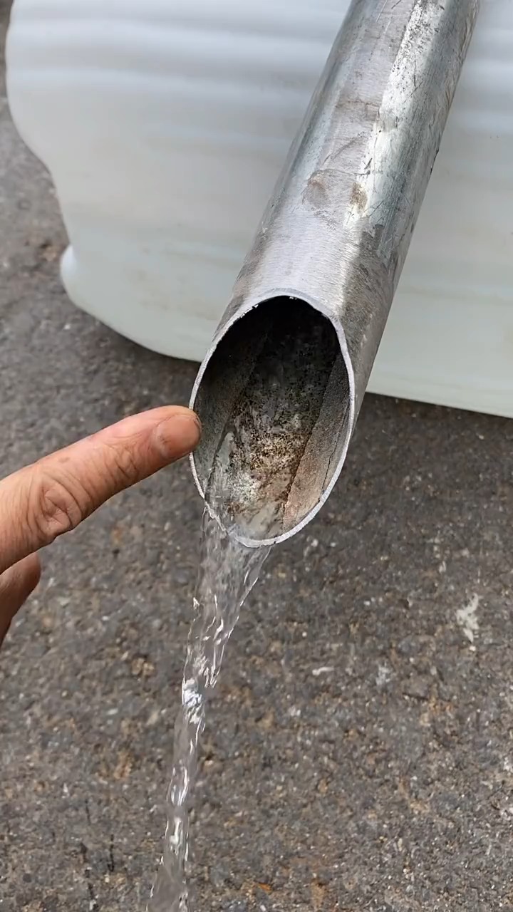 家中有水管漏水,油箱漏油,水箱漏水,暖氣片漏水,太陽能漏水等都可以