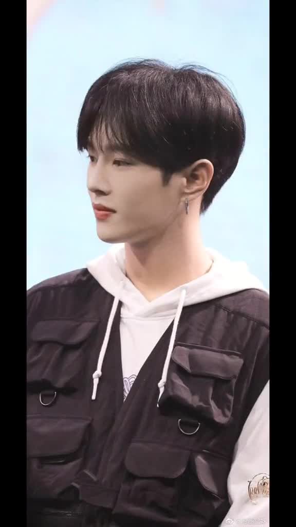 李汶翰李汶翰素颜图,品品颜值能打吗?