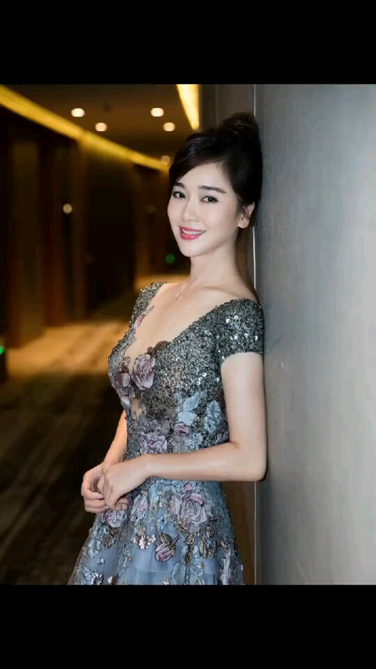 左小青,就是漂亮呀!