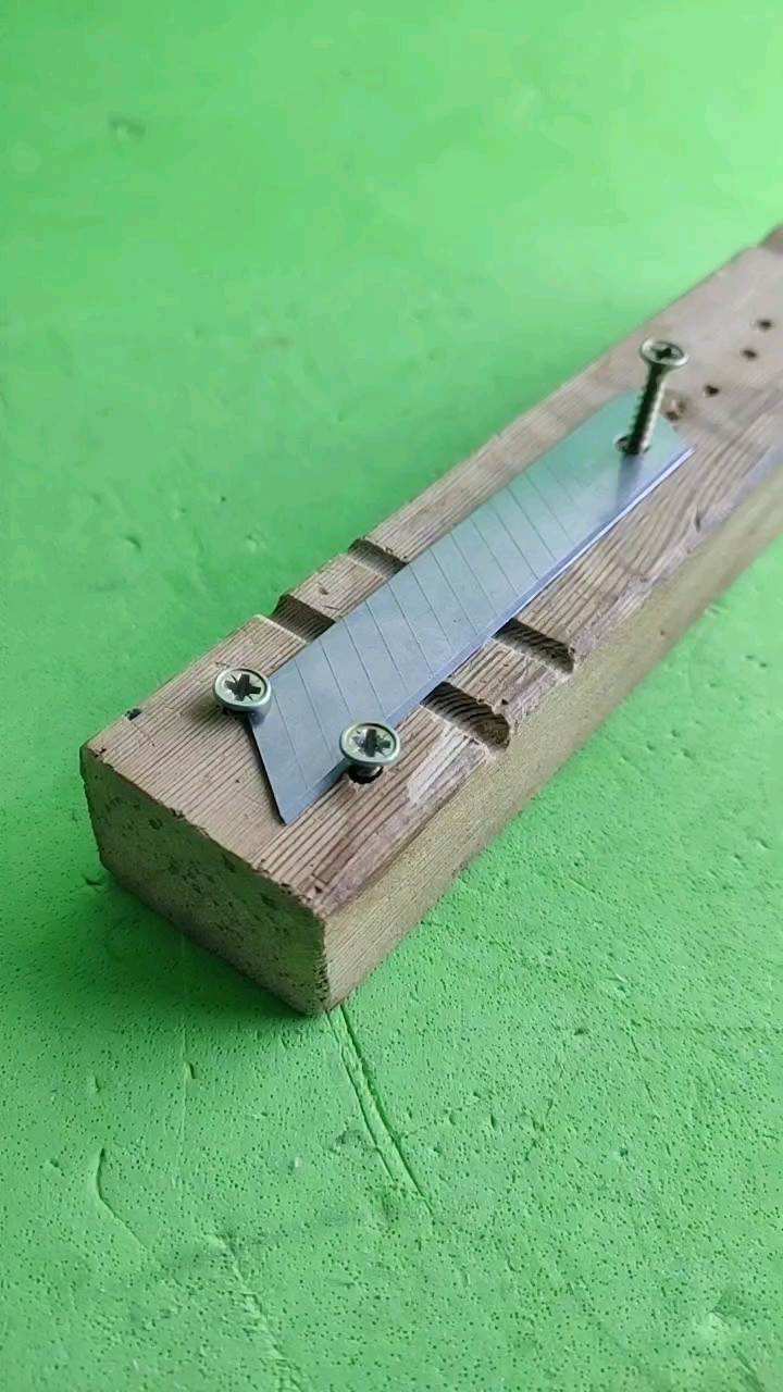 生活小妙招#自制剥线神器