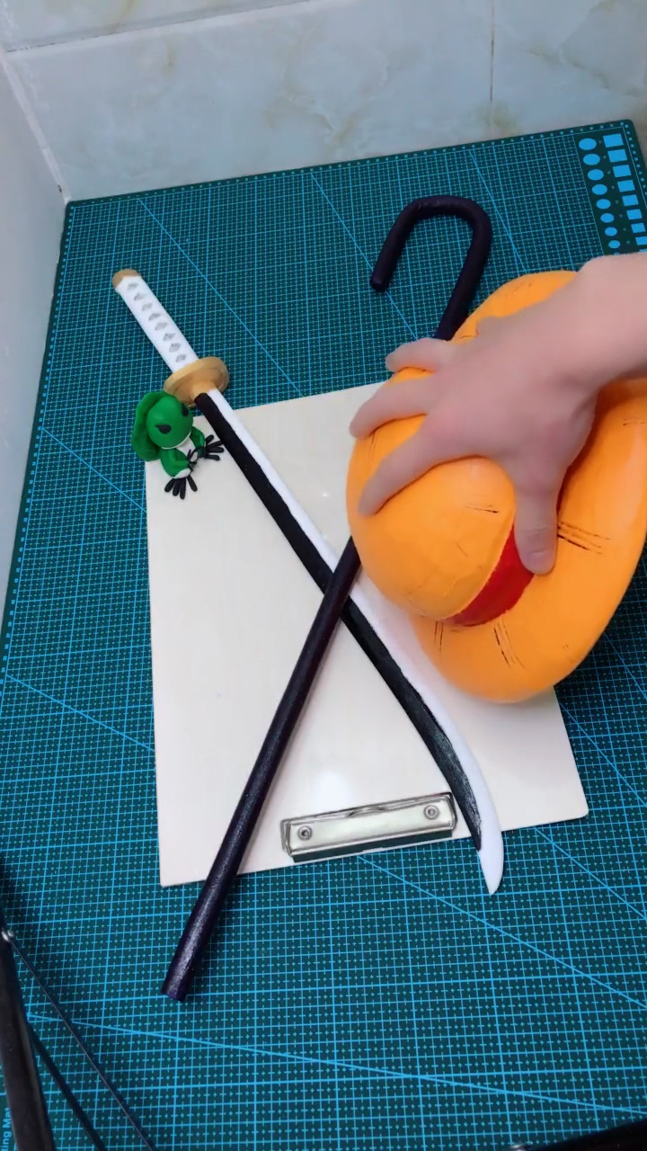 雕刻海贼王布鲁克武器