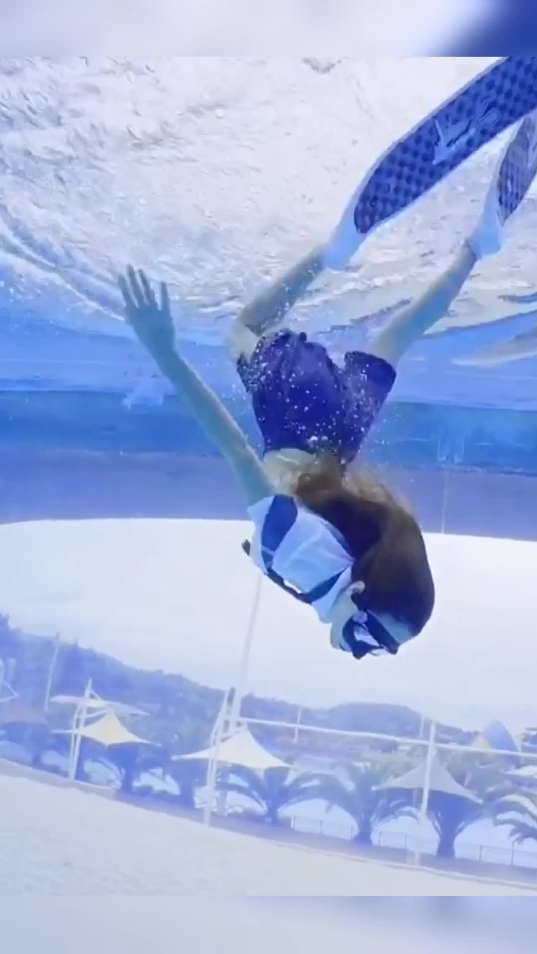 我要上热门#穿着jk制服下水太有感觉了