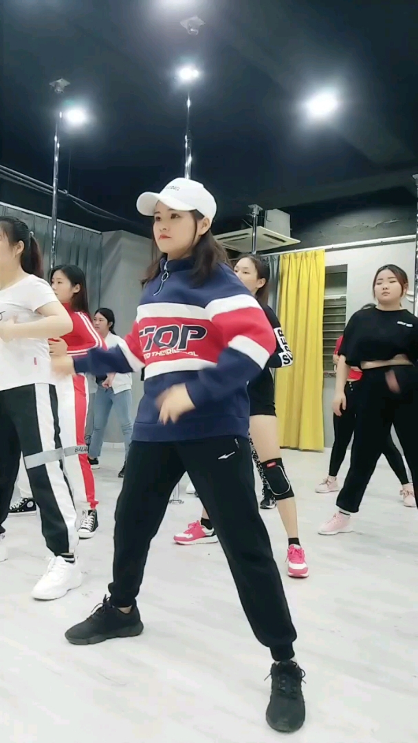 爵士舞胸部律动教学