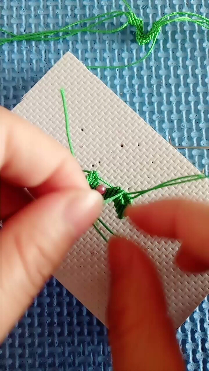 优秀如我#小草莓,两两编斜卷结