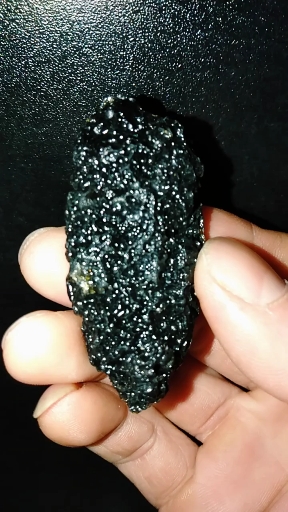 陨石冲击玻璃(雷公墨)