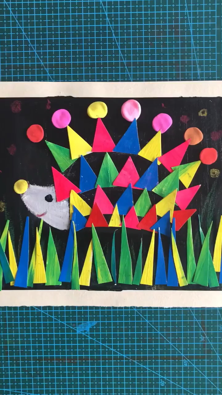 新年新气象#拼贴画小刺猬 小班也能学会哟