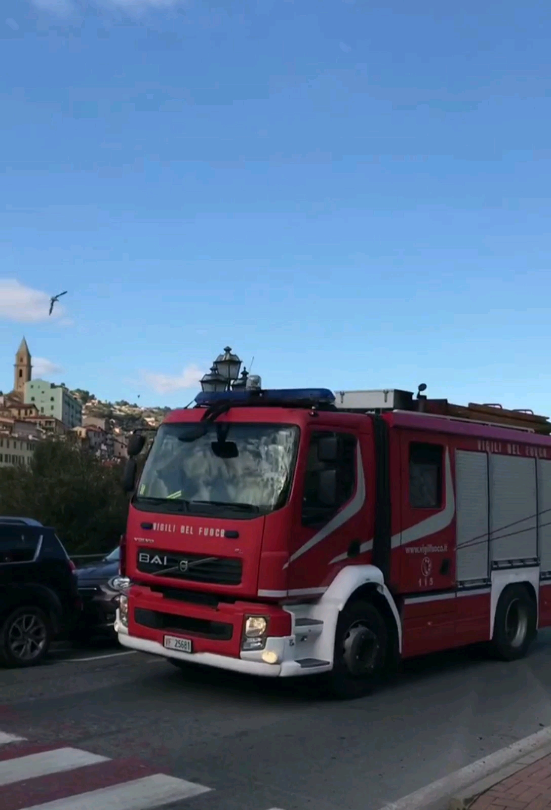 意大利的救护车都这么个性