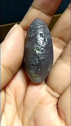 石可人之精品珍品收藏级别外蒙戈壁玛瑙原石天珠 .