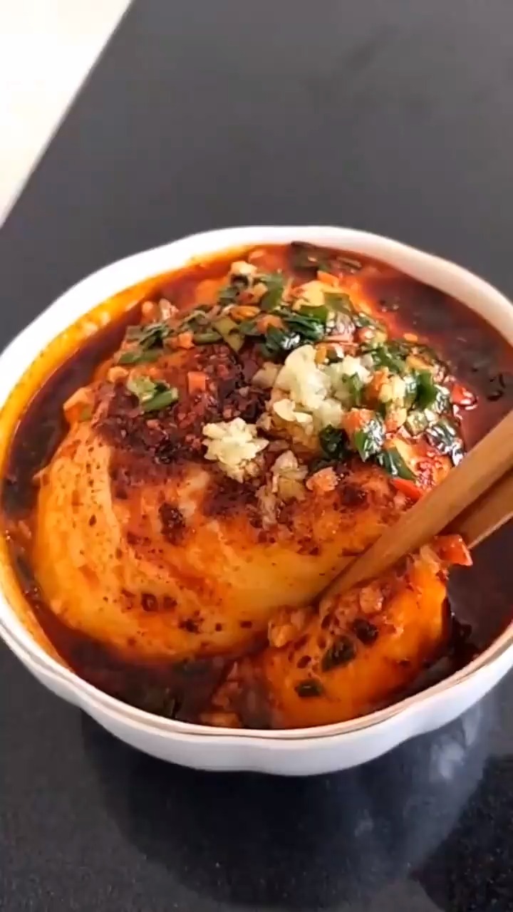 美食看中国#甘肃临洮特色美食,洋芋搅团