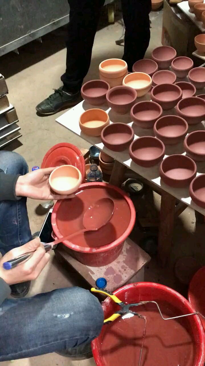 全民独门绝技咖#传统工艺建盏大师上釉过程