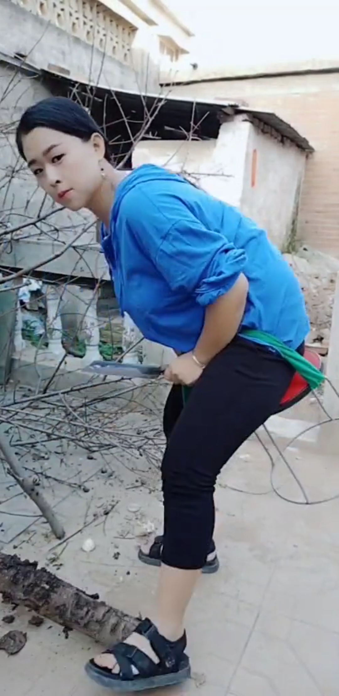 老公想的法子真好  干活真方便