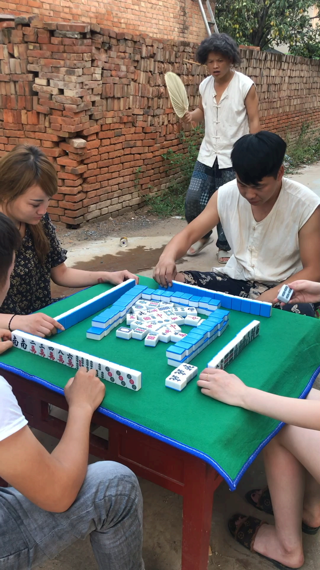 老乡 打麻将不咯!一炮三响那种哟