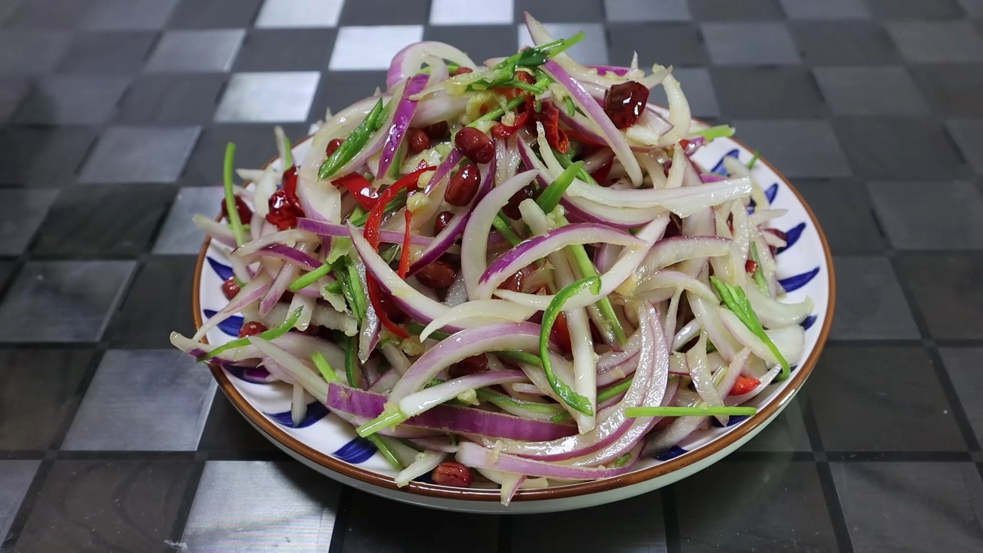 凉拌洋葱清脆爽口开胃解腻又下饭