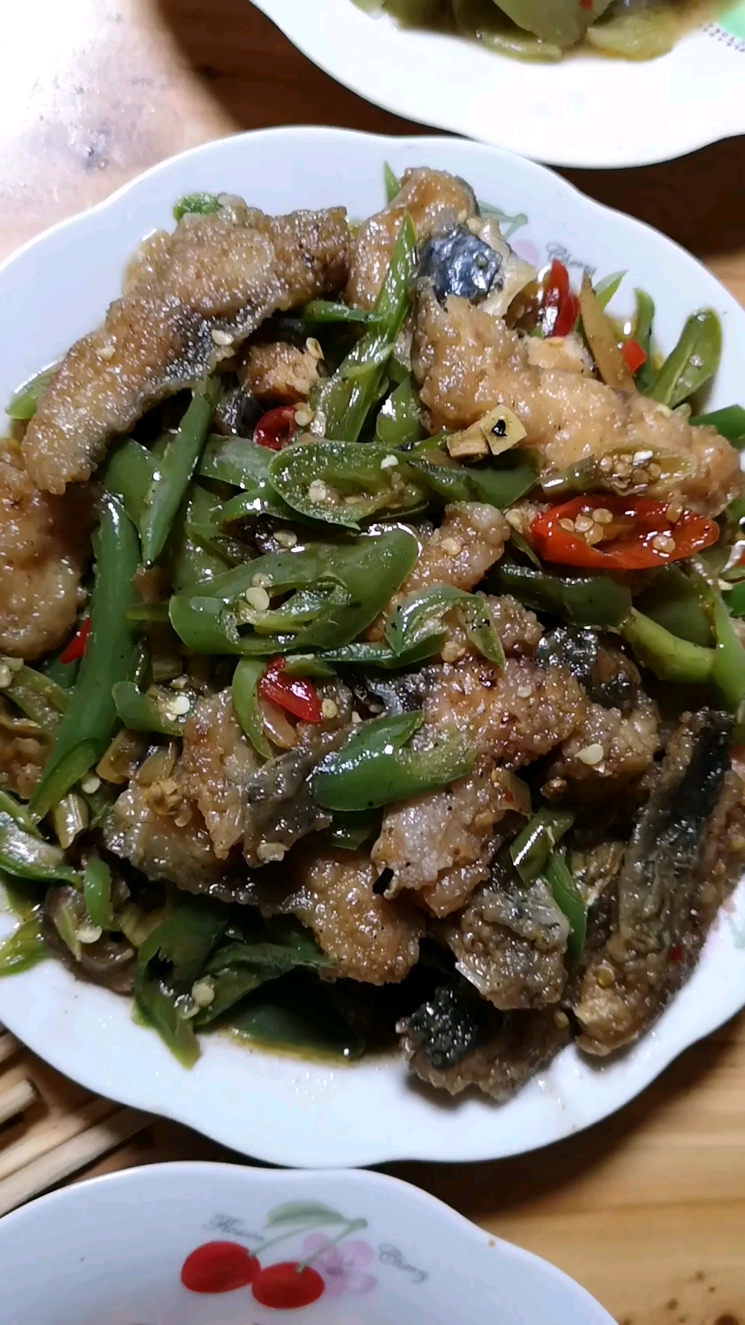 过年你家吃什么#青椒煎草鱼