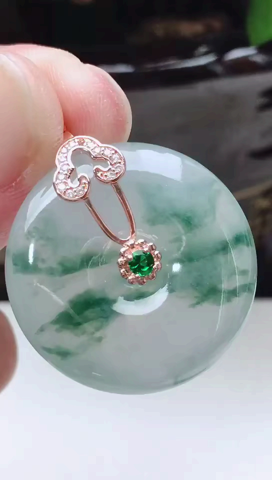 灵动冰飘花平安扣翡翠挂件