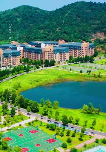 武汉晴川学院毕业证样本q337937599