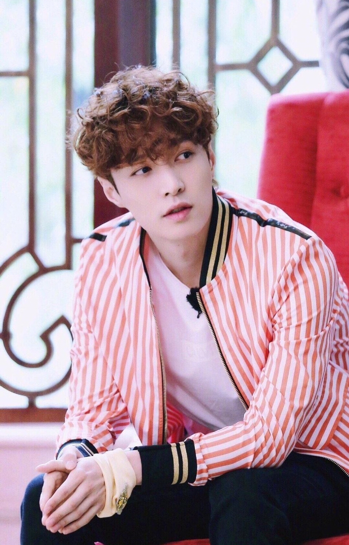 男明星卷毛造型,易烊千玺,张艺兴,范丞丞,华晨宇,你get到谁了?-度小视