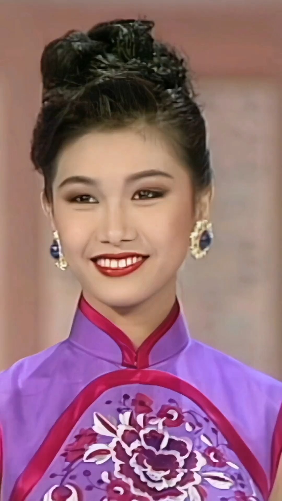 我要上热门#风情万种的万妖女王张慧仪,年轻时候真是太美了!-度小视
