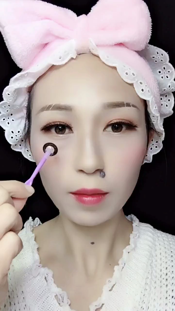 优秀如我#新手1秒就学会的佩戴美瞳技巧,两种不一样的方法,你比较