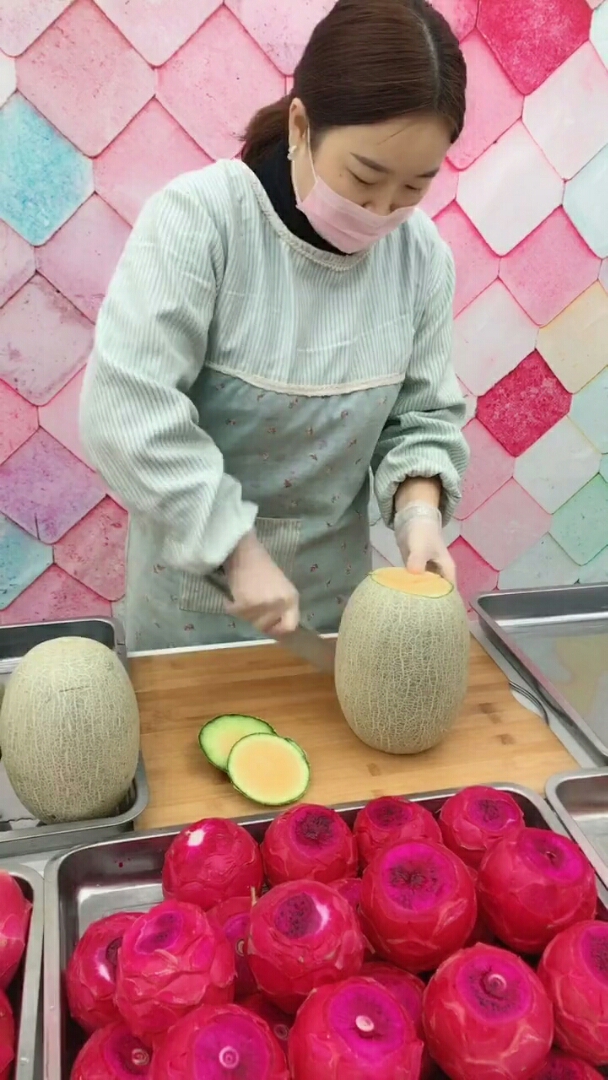 谁帮我点赞我就请谁吃哈密瓜